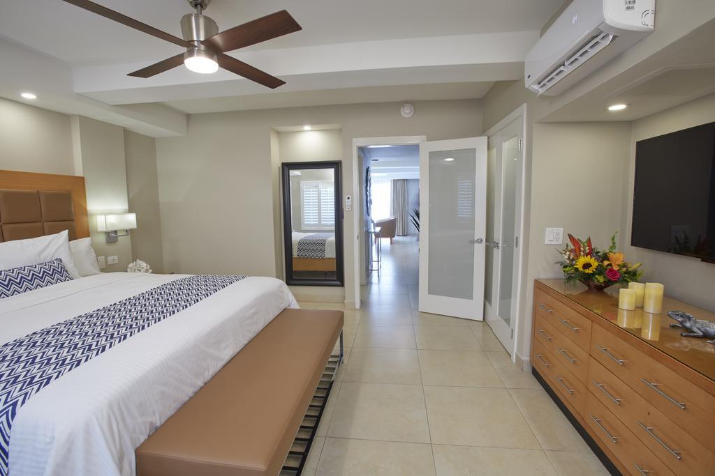 Divi Dutch Village Beach Resort Palm Beach Exterior photo